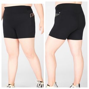 FABLETICS High-Waist Motion365 Pocket Short Size 3X 20-22 NEW with TAGS  MSRP$60